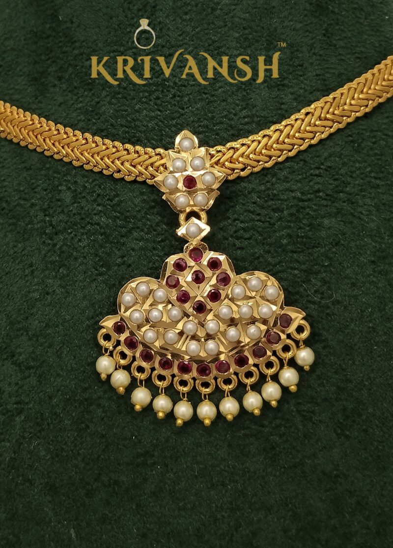 Impon RubyPink stone with Pearls Attigae Necklace - Image 3