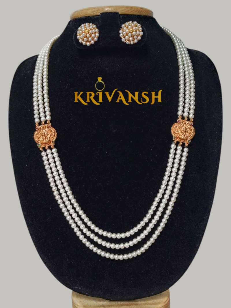 3 Layer Pearl Lakshmi Necklaceset